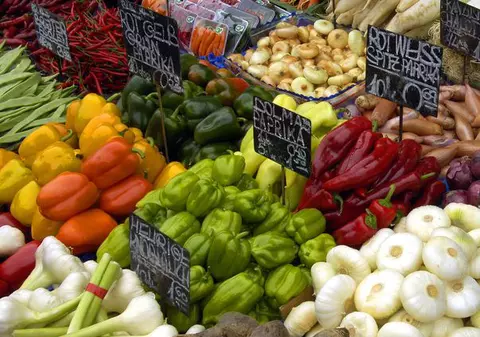 Controale autorități: Produsele vestice, bune de mâncat, cele non-UE, încă necontrolate