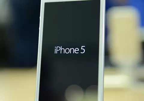 Zvon: următorul iPhone va avea îmbunătățiri minore față de actuala generație?