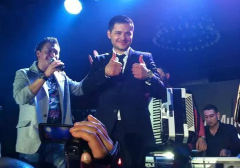 Liviu Vârciu a scris o piesă după recenta despărţire: "Adelina Pestriţu a fost SURSA MEA de INSPIRAŢIE. Piesa a fost gata în 10 minute"