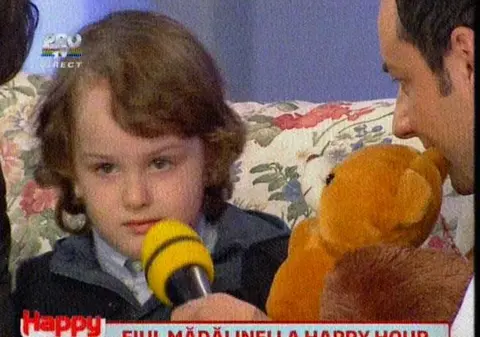 Uite ce simpatic e fiul Mădălinei Manole la aproape patru ani! | FOTO