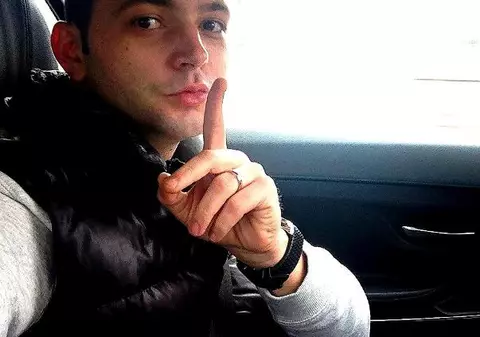 Mihai Morar, mesaj şocant pentru Cheloo! "Daţi-mi brăţări şi îmbrăcaţi-mă în dungi"