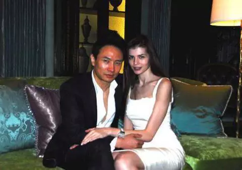 MONICA GABOR, în PRESA INTERNAȚIONALĂ! Ce a făcut fosta doamnă Columbeanu, de i-a apărut poza în toate ziarele din afară!