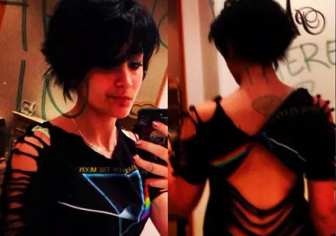 Paris Jackson, o puştoaică rebelă! Fiica lui Michael şi-a schimbat radical look-ul | FOTO