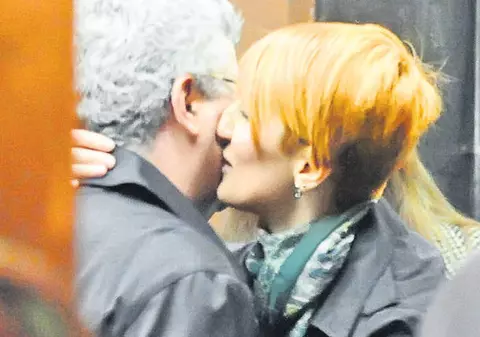 Iubita lui PRIGOANĂ are o carieră universitară! Vezi ce profesie urmează tânăra!