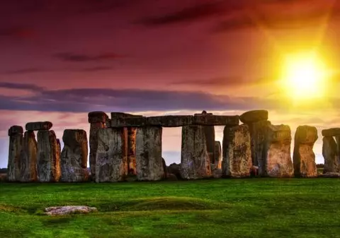 FOTO: Top 4 ruine europene misterioase care merită vizitate