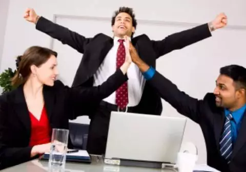 Află când se recuperează zilele libere de 2 și 3 mai