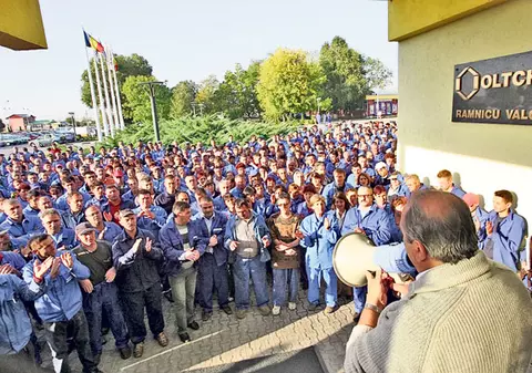 Concediaţii de la Oltchim vor primi câte 11.000 €