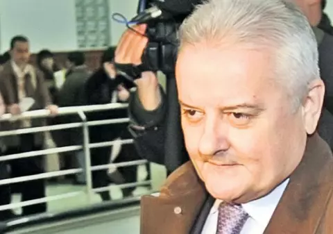 Executorii n-au reuşit să vândă terenurile lui Irinel Columbeanu