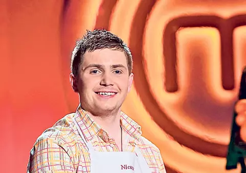 EXCLUSIV | Reporterii ziarului Libertatea l-au vizitat la stână pe Nicuşor Coroamă! E ciobănaş cu 300 de oi