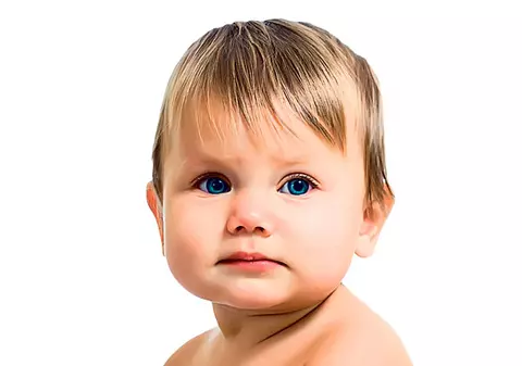 Pneumonia provocată de pneumococ dă complicaţii severe | Societatea Română de Pediatrie recomandă imunizarea prin vaccinare contra acestei boli