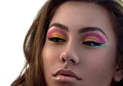 Ea este noua Beyonce din România