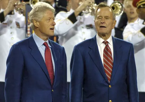 Americanii vor avea de ales între Bush și Clinton la alegerile prezidențiale din 2016? 