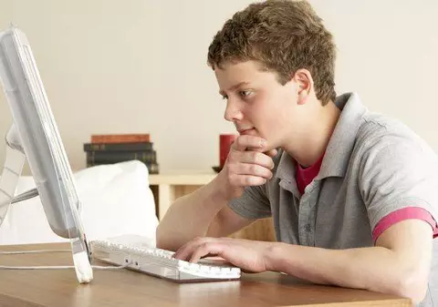 Românii vor avea dosare electronice de sănătate