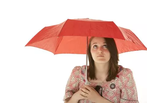 Află când scăpăm de ploi! Cum va fi vremea joi şi vineri, în ţară şi în Bucureşti