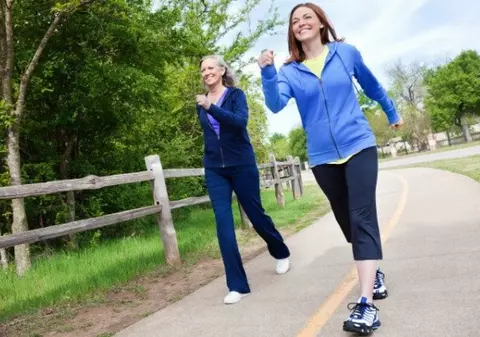 Dietă şi fitness: Minunile mersului pe jos asupra organismului tău