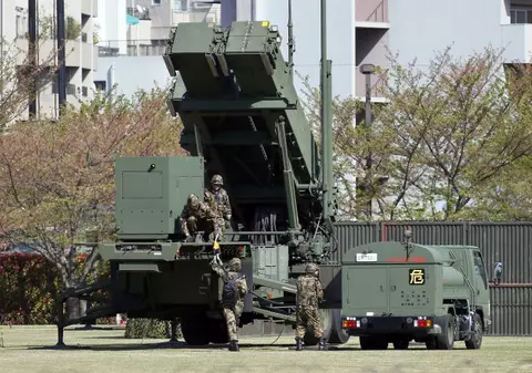 Japonia se pregătește de război! Rachete instalate în centrul orașului Tokyo - VIDEO