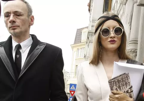 Mihai Albu o pedepsește pe Iulia Albu pentru că s-a afișat cu alt bărbat? A lăsat-o fără telefoane și mașină 
