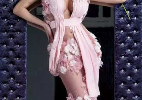 Nicoleta Luciu nu are voie SĂ POARTE GENŢI din cauza silicoanelor!