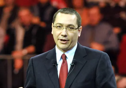 DECLARAŢIE ŞOCANTĂ a lui Victor Ponta despre profesoara care a făcut greva foamei şi a ajuns senatoare: "Pe cine nu laşi SĂ MOARĂ, nu te lasă să trăieşti"
