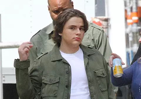 La 16 ani, fiul cel mare al cântăreţului Michael Jackson, Prince SE IUBEŞTE cu o prinţesă kuweitiană!