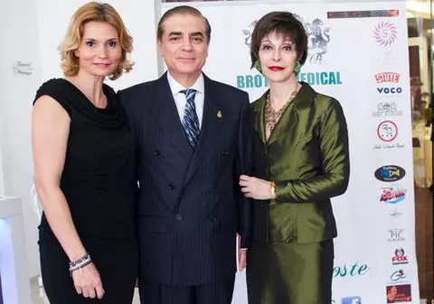 Prințul Paul al României și Prințesa Lia, premiați de Denisa Tănase de la Bambi | FOTO