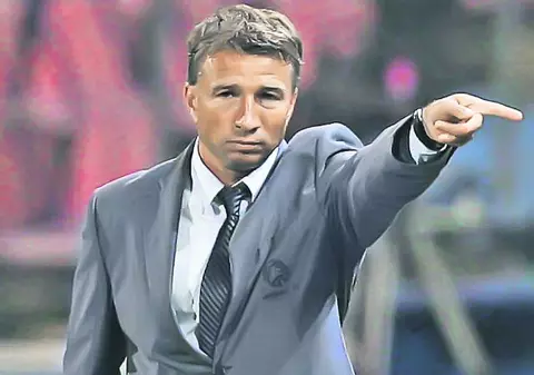 Dan l-a îngropat pe Dorinel!