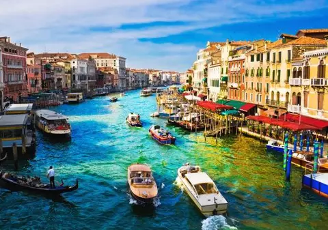 Top 4 oraşe-lagună din Europa absolut superbe! Trebuie să le vezi