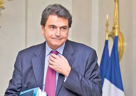 Un deputat francez acuză România de corupţie în cazul integrării romilor: «Un stat fără scrupule, care iroseşte bani europeni»