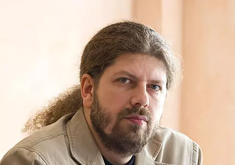 ULUITOR! UN DEPUTAT ÎNTREŢINUT DE PĂRINŢI ŞI SĂRAC LIPIT PĂMÂNTUL A DONAT MII DE LEI LA PSD! 