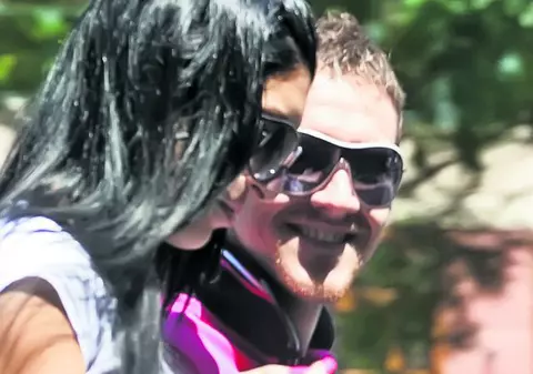 AU MINȚIT! Tonciu şi Mitea SE JOACĂ DE-A DESPĂRŢIREA. Nu mai sunt amuzanţi