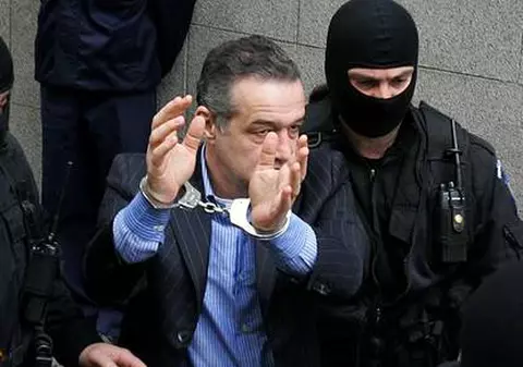 E OFICIAL! Senatorii nu vor graţierea lui Becali