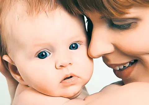 Vor să le dea mamelor 500 de lei la fiecare naştere 