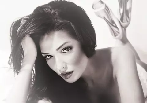Fox-C feat. Starchild lansează Baby (feel me) 