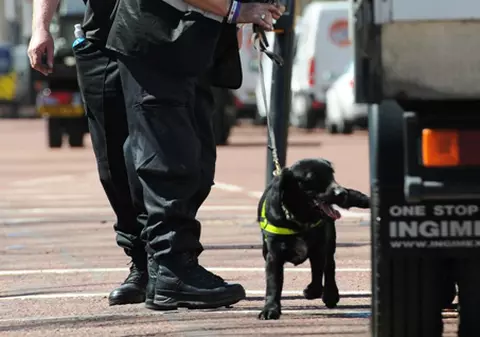 UPDATE | ATAC TERORIST la LONDRA: un mort și doi răniți