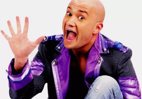 PERVERSA LUI BENDEAC: "Sunt fericit. MILF-ul meu preferat a divorţat"