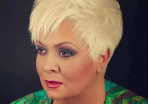 Monica Anghel, MĂRTURISIRE ŞOCANTĂ: "MAMA M-A BĂTUT CU BICIUL!"