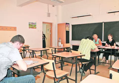 30 de studenţi, înscrişi la prima Şcoală NATO din România