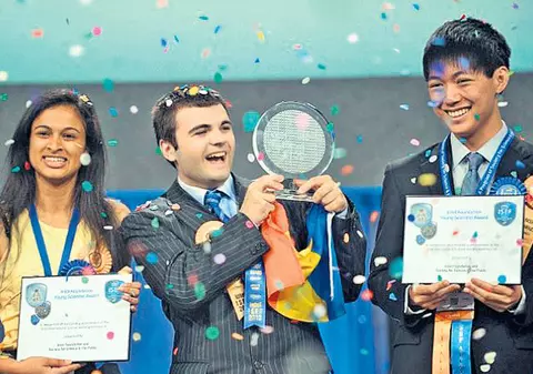 Maşina fără şofer i-a adus un premiu de 75.000 $ 
