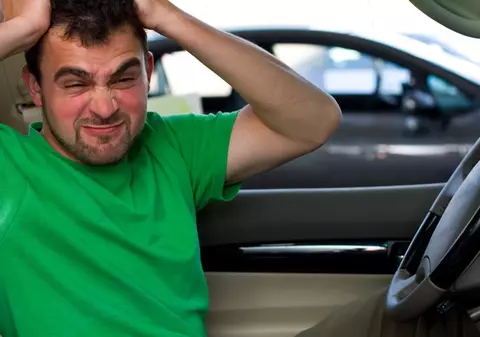 STUDIU: Românii nu se consideră nişte persoane cu bun- simţ