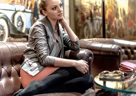 "Locul celui care a bătut-o pe Alexandra Stan în halul ăla este la puscărie!" VEZI CE VEDETĂ ÎI IA APĂRAREA ARTISTEI