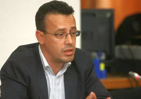 Victor Ciutacu se judecă cu o colegă de la RTV! Îi cere daune de un miliard de lei vechi 