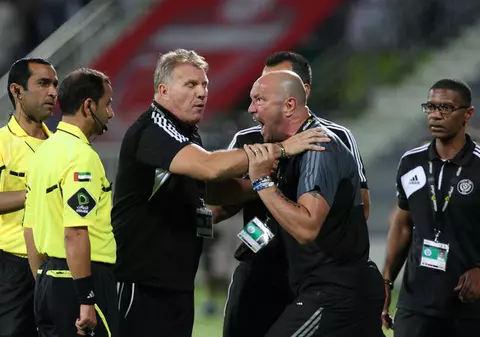 Românii fac haos în fotbalul arab: Olăroiu şi Zenga au sărit la bătaie!