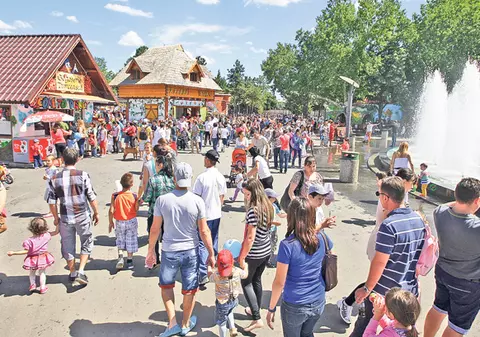 Invazia prichindeilor! Ieri, de ziua lor, copiii n-au ratat nici o activitate din cele pregătite pentru ei în toată ţara | FOTO