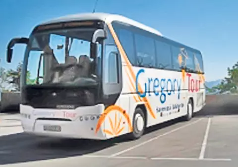 EXCLUSIV | Autocarul groazei, condus de un polițist