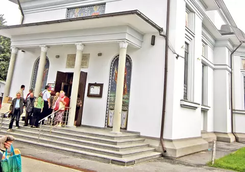 Atenţie, se fură în biserică!