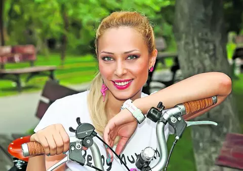 Indianul lui Vântur îşi trage vilă în Dubai!