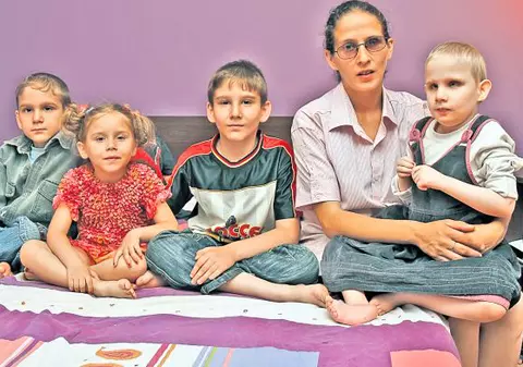 Scrisoarea săptămânii | «Ajutaţi-ne să nu rămânem sub cerul liber»