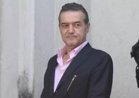 "Va mai fi arestat încă o dată, va marca istoria României ocupând o funcţie-cheie în stat." CINE A PREZIS ASTA DESPRE GIGI BECALI ÎN 2009?