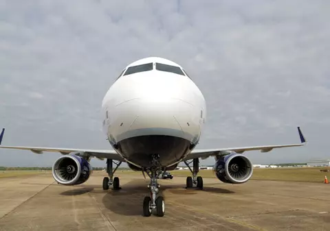 Pagube de peste 1,17 milioane de euro, provocate de un manipulant de bagaje asupra unui avion ce venea spre România