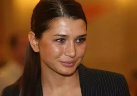 Eba atac dur la un apropiat de al lui Ponta! ”Să nu se ascundă sub fusta femeilor”! 